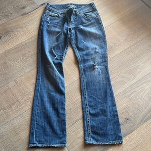 Silver Jeans Women's Distressed Suki 17” bootcut 28/33 exc